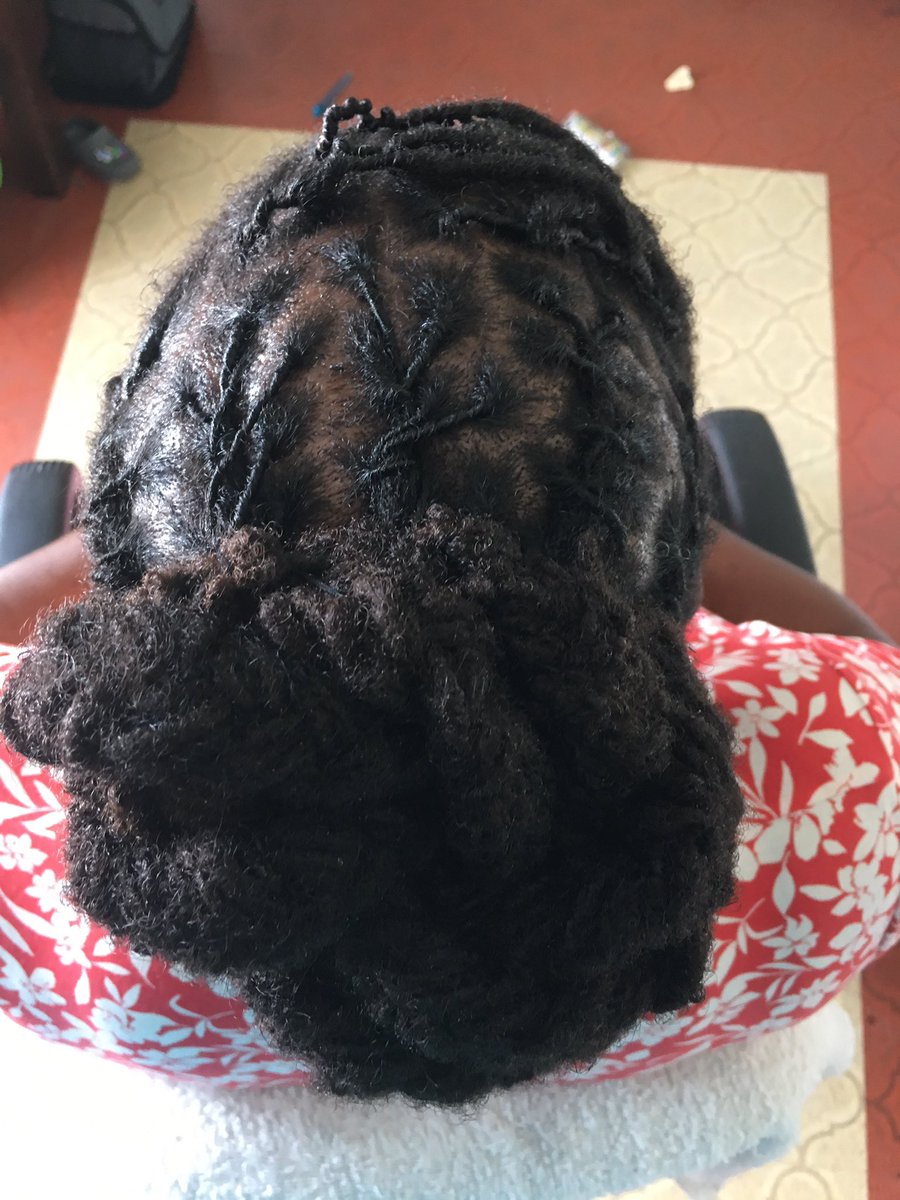 RnaturalbeauT's tweet photo. Relock & style #riasnaturalbeauty #relock #locs #locstyles #loclife #naturalhair #naturalhairstyles #naturalbeauty #pinup https://t.co/X7gdwDuHP8