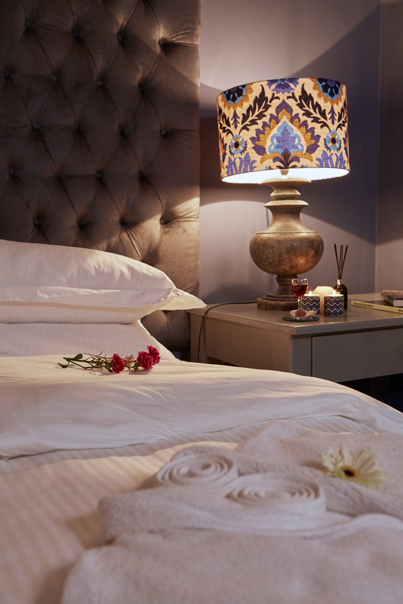 abalonevillas's tweet photo. Book a midweek getaway this June at the Abalone Pool Villas in Paternoster at only R1999 per night. Call us now on 022 752 2044 to make your reservation. https://t.co/t2bU4ehExy