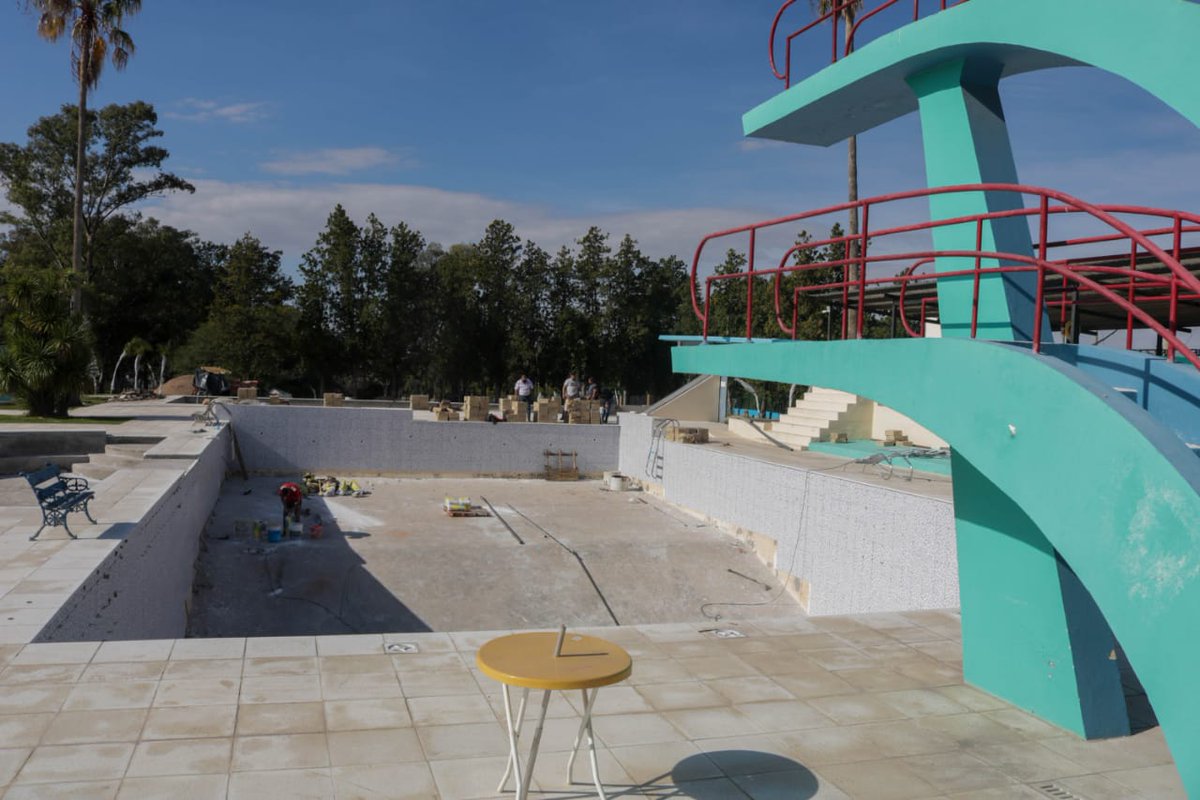 🙌🏽En nuestro Camping de Alta Gracia seguimos con las obras.
Este verano podrás disfrutar de las renovadas piletas: más limpias y más lindas!
Estamos acondicionándolas con azulejos de última generación para que sean más seguras.

#CampingAgec