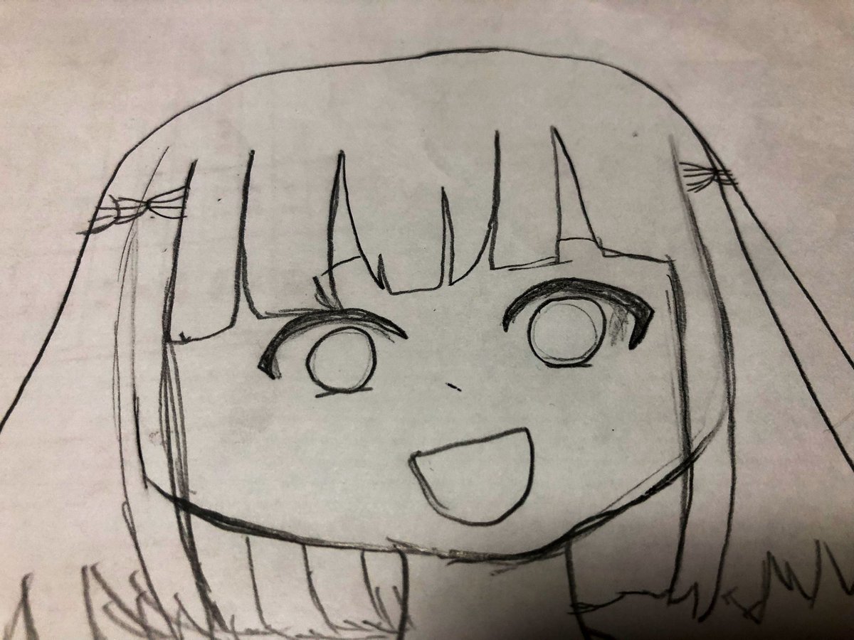 三女が描いた女の子、ママ真似して描いて〜と言われて描いたのがこちら。
すると、三女に頭🎀りぼんじゃない💢編み込みしてるの!!!!と怒られた 