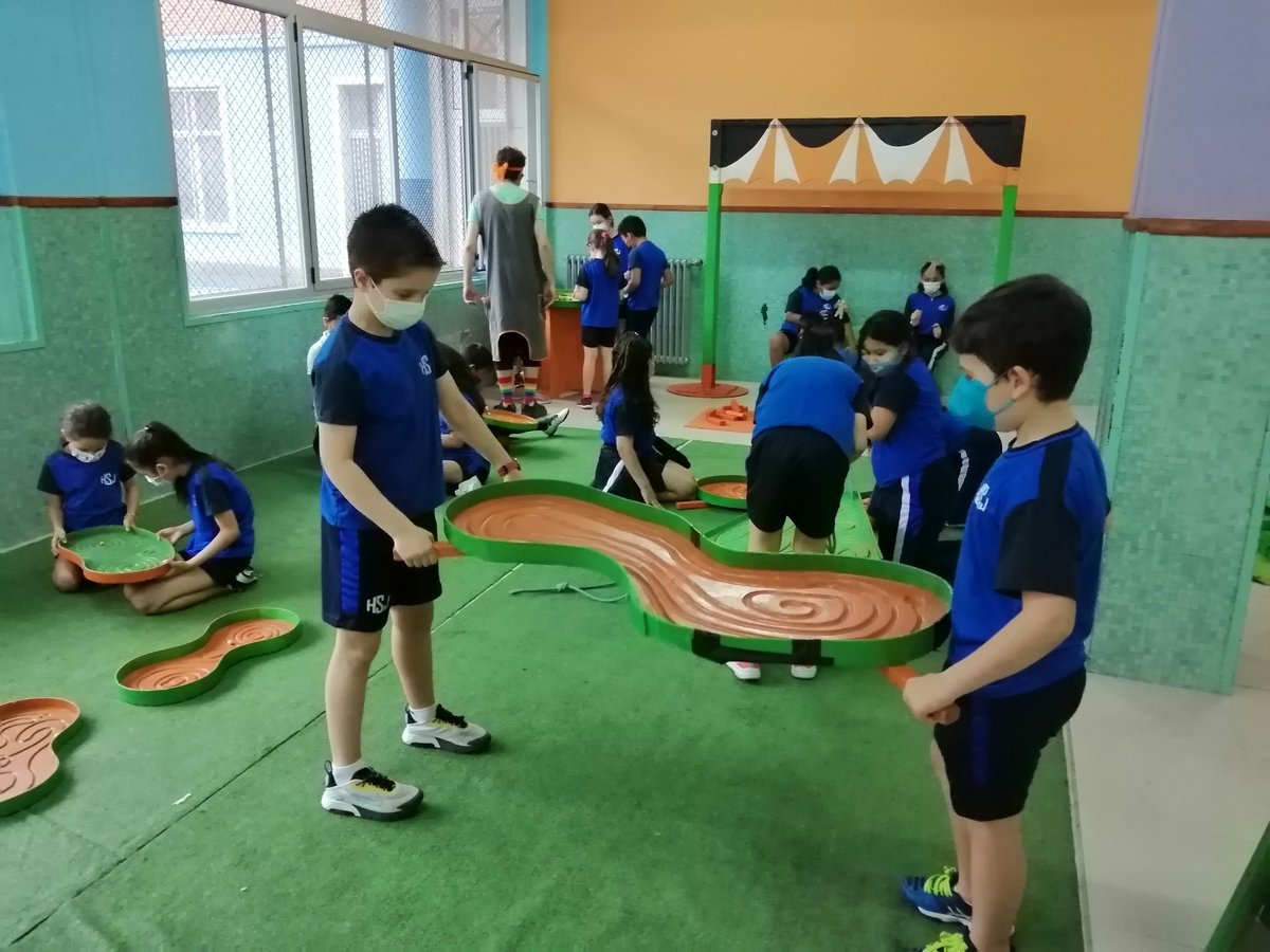 pachepaz's tweet photo. Una gran fiesta y una gran mañana descubriendo lo divertido de los juegos tradicionales. https://t.co/8C0Q1juufa