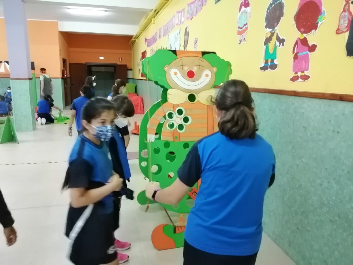 pachepaz's tweet photo. Una gran fiesta y una gran mañana descubriendo lo divertido de los juegos tradicionales. https://t.co/8C0Q1juufa