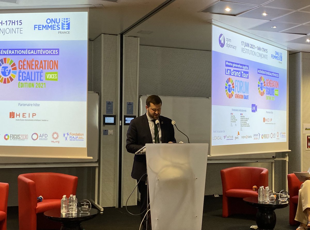 opendiplo's tweet image. 🗣️ #LeGrandTour #NotreGénérationÉgalité a rassemblé la moitié du gouvernement, près de 140 intervenant-es et 70 citoyen-nes qui se sont directement associés en apportant leurs propositions concrètes pour faire avance l'#égalité.
@TomFriang

🟢 LIVE facebook.com/opendiplomacy/…