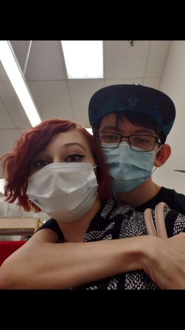 Happy birthday to my guy!! I love you so much!!!! 🎈🎈🎈🎈🐝🐝 https://t.co/ChdrskTlui