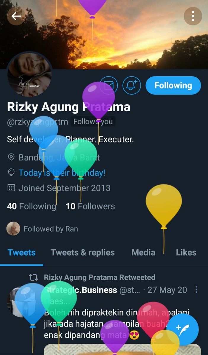 Squalinie's tweet photo. Met milad gantang, kalem, tiis, csnya Kukuh @rzkyagngprtm🎉 Semoga kamu dikasih banyak kelebihan yang baik-baik ya, mau itu di keluarga, kerjaan, circle kamu, juga yang lainnya. https://t.co/RiHYtqFimb
