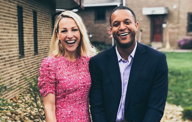 woffordcollege's tweet photo. Craig Melvin has heard stories of students across the country turning down internships because they can’t afford to relocate for the summer. He and his wife, Lindsay Czarniak, want to keep that from happening to Wofford Terriers. https://t.co/9lbwCLGquG https://t.co/Wn7LcQUT4K