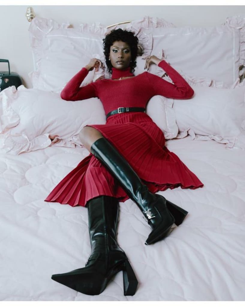 Same But Different! ❤
<a href="/zozitunzi/">Zozibini Tunzi</a> for <a href="/_ThebeMagugu_/">Thebe Magugu</a> Merino Wool Collection. Captured by Kristin-Lee Moolman, styled by Chloe Andrea Welgemoed!