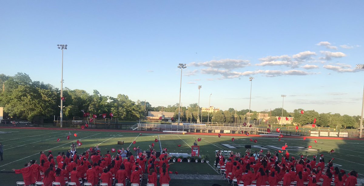 Congratulations Graduates!! 🎓❤️🤍 <a href="/rbmsROCKETS/">Red Bank Middle</a>