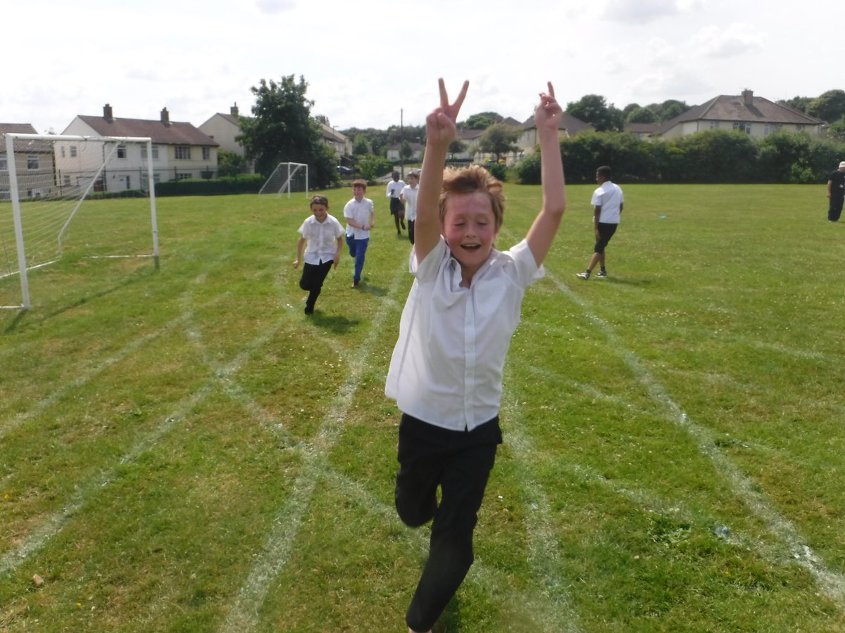 Growtoschool's tweet photo. Thinking about Yr6 moving up, no last school trip or big school party so we've been having outdoor fun in our schools-whitlling, scavenger hunts, time capsules, mini olympics learning skills& sharing experiences. #outdoorlearning #outdoorfun #outdoorlearningschool #teachitoutside https://t.co/82RnciaRzx