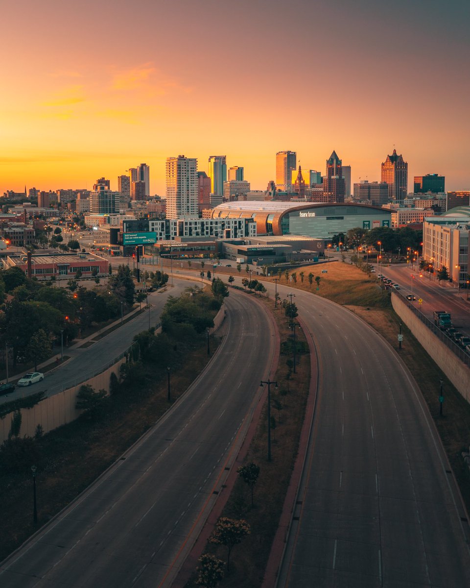 Woke up for sunrise to capture Fiserv Forum. The calm before the storm. #Milwaukee <a href="/Bucks/">Milwaukee Bucks</a>