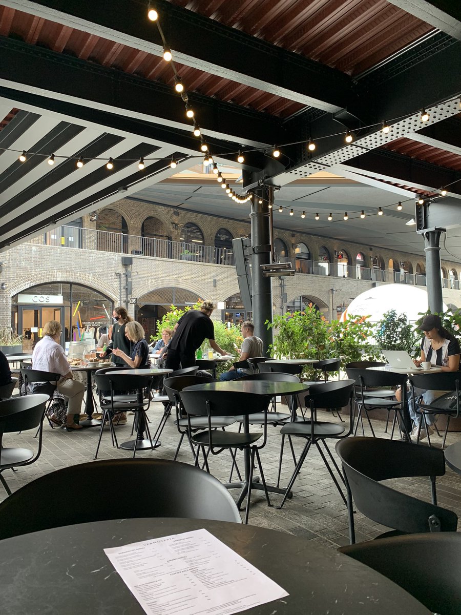 peteswiftysan's tweet image. First time in London for a potentially game-changing interview; lunch with the inspiring @PGSMurray ; coffee @kingscrossN1C ; in the studio to check the flood damage (minimal); then off to meet @Useful_Projects then dinner with @RomyRawlings THEN train to @PlanitIE #LandLab 😳