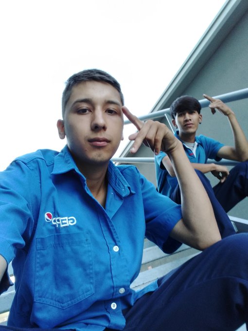 ia voa cuidarme , rasurarme,  portarme bien, cortarme el pelo, jeje y puro padela mis plebes https://t