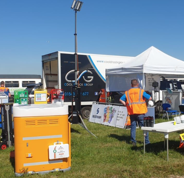 SelectequipLtd's tweet photo. The Baselight tower lighting range out in full force!
All of these lights are portable and modular for transportation to site, without an RRV.
Head to stand S36 - to see the Baselight 600MX, 320X and 220X for the first time at @railliveuk
#Selectequip #Baselight #Eco #Light https://t.co/Oy600Kc6WQ