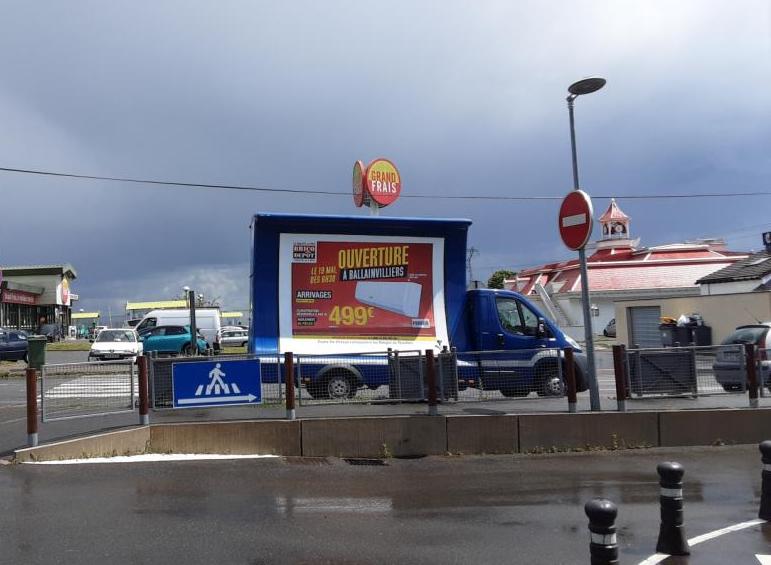 Quadriplay tweet media