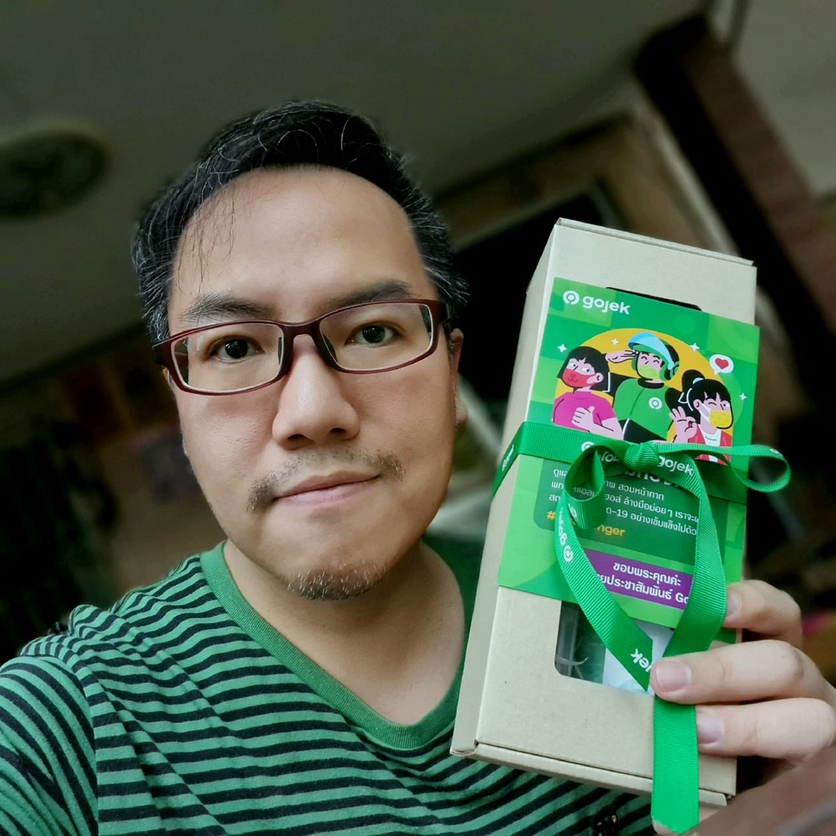 jokermaster619's tweet photo. ขอบคุณ #Gojek #GojekThailand สำหรับของขวัญสเปรย์และเจลแอลกอฮอล์ สำหรับใช้ในช่วง #COVID19 มากๆครับ สวยมากเลย^^ #GoStronger https://t.co/za3Ik0DxkL