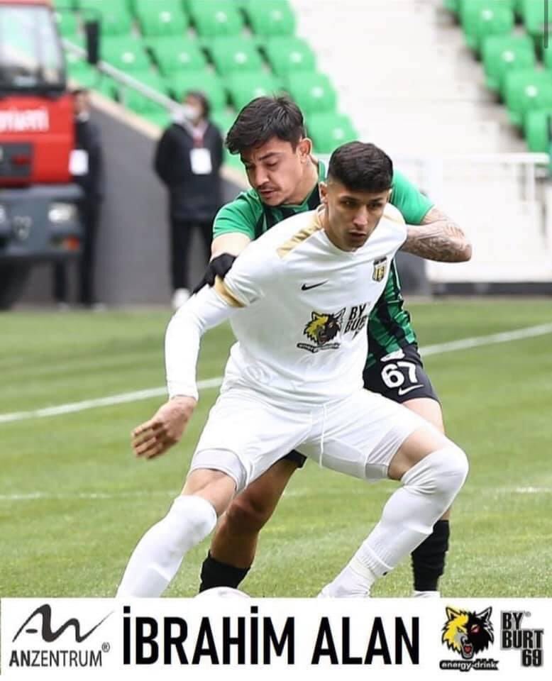 Geçen sezon formamızı terleten Golcü oyuncu İbrahim Alan tekrar Bayburtsporumuzda hayırlı uğurlu olsun 🧿