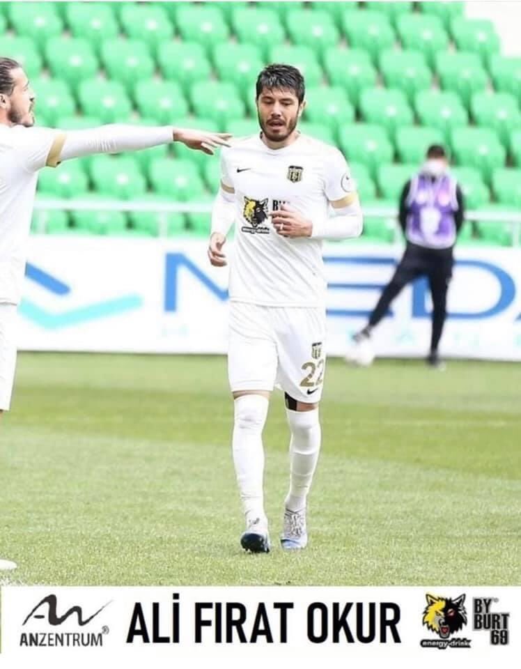 Geçen sezon formamızı terleten Ali Fırat Okur tekrar Bayburtsporumuzda hayırlı uğurlu olsun 🧿