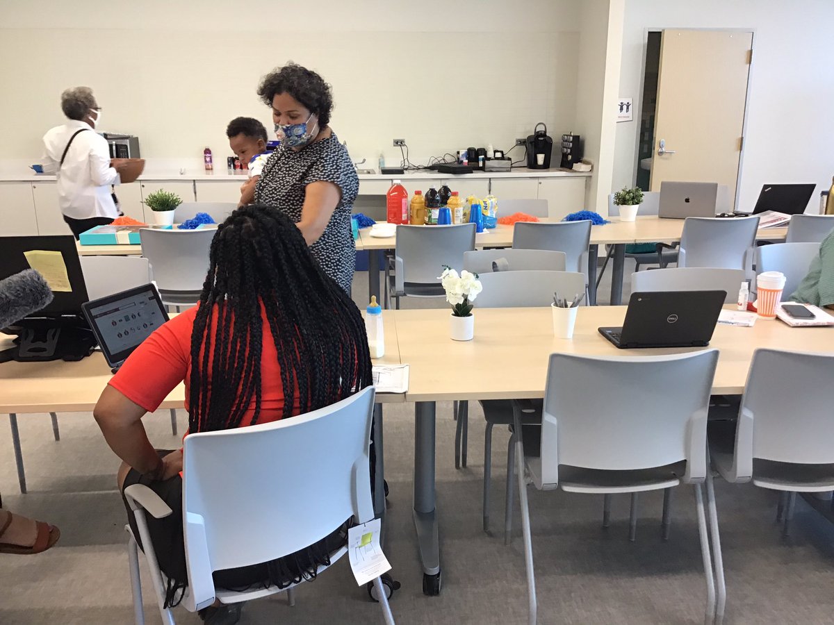 Why wait to enroll in AISD? 
#AISDProud Parent Support Specialists are ready to help you,they even carry your baby!
 Stop by one of our <a href="/AustinISD/">Austin ISD</a> enrollment location today!