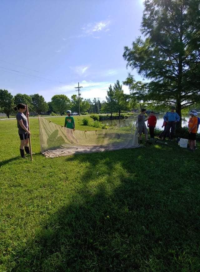 ESU_PAROC's tweet photo. Day 2 of biology camp- Aquatic ecology day was a success!! Thanks to our leaders, graduate student Sean and biology professor Dr. Alexis Powell for volunteering their expertise! https://t.co/S2tVdDxn3u
