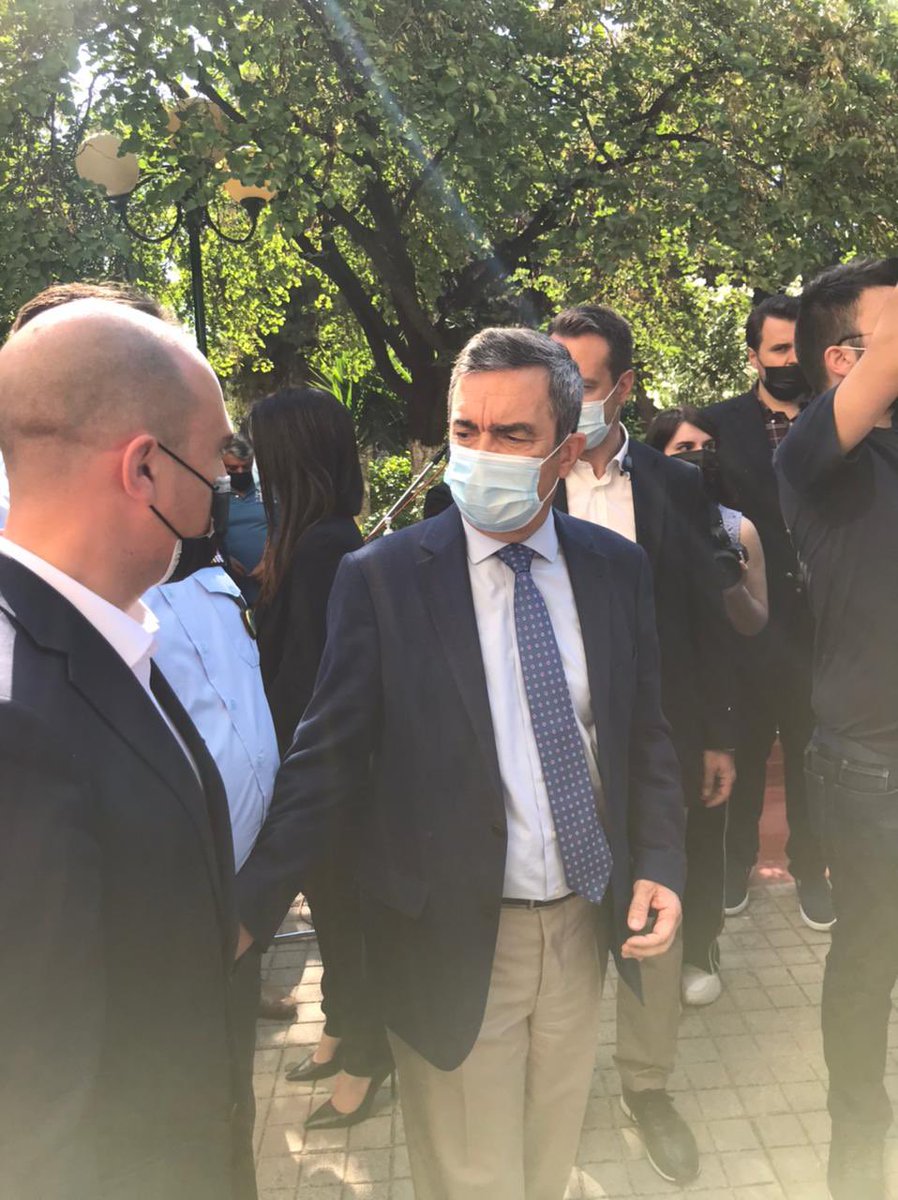 bogdanosk's tweet photo. Ο αρχιφύλακας Νεκτάριος Σάββας εκτελέστηκε το 2009 εν ώρα καθήκοντος από ακροαριστερούς τρομοκράτες. Σήμερα, η Πολιτεία εκπλήρωσε ένα ελάχιστο χρέος της στη μνήμη του, δίνοντας το ονομά του στην οδό όπου δολοφονήθηκε. Τιμή, να εκπροσωπώ τη Βουλή στη σημερινή συγκινητική εκδήλωση. https://t.co/mVGauHBZtf