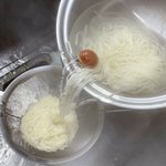 茹でるとき、あの食品を入れるだけ!素麺のコシがアップするというテクニック!