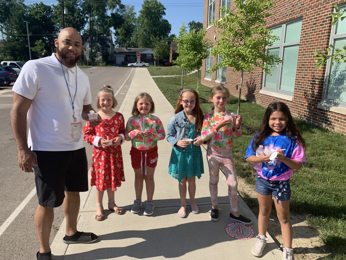 Nothing like enjoying an ice cream treat to celebrate the end of the first session of our Amity Academy!   <a href="/DeerParkSchools/">Deer Park Schools</a> <a href="/DeerParkAmity/">Deer Park Amity</a>