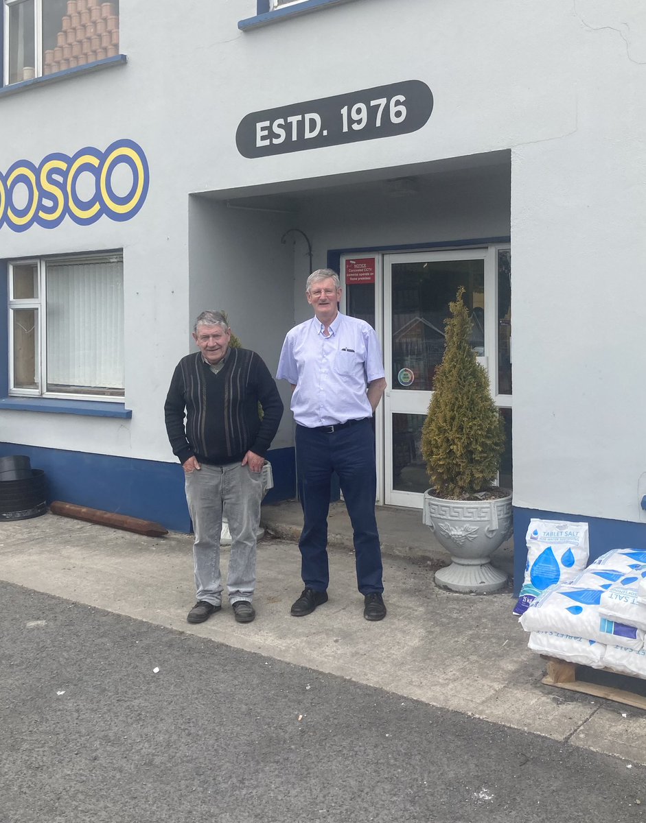 ppodwyerhardwar's tweet photo. All in PP O’Dwyers would like to wish Eamonn O’Donoghue of @Goldcrop the best of luck in his much deserved retirement.

Eamonn has been central to the Agri-business landscape in the Munster area over the last few decades.

It has been a pleasure to work with him. https://t.co/jmvdL6SwxD