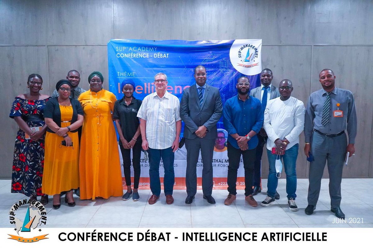 RoboticsDiakite's tweet image. 🚨Throwback Thursday🚨  

Diakite Robotics à Sup Management à la Conférence-débat sur le thème : « L&apos;intelligence artificielle : défis et opportunités » !

Merci à l&apos;Université pour l&apos;invitation !

#DiakiteRobotics #SupManagement #RobotsMali #robotics #technology #Afrique #Bamako