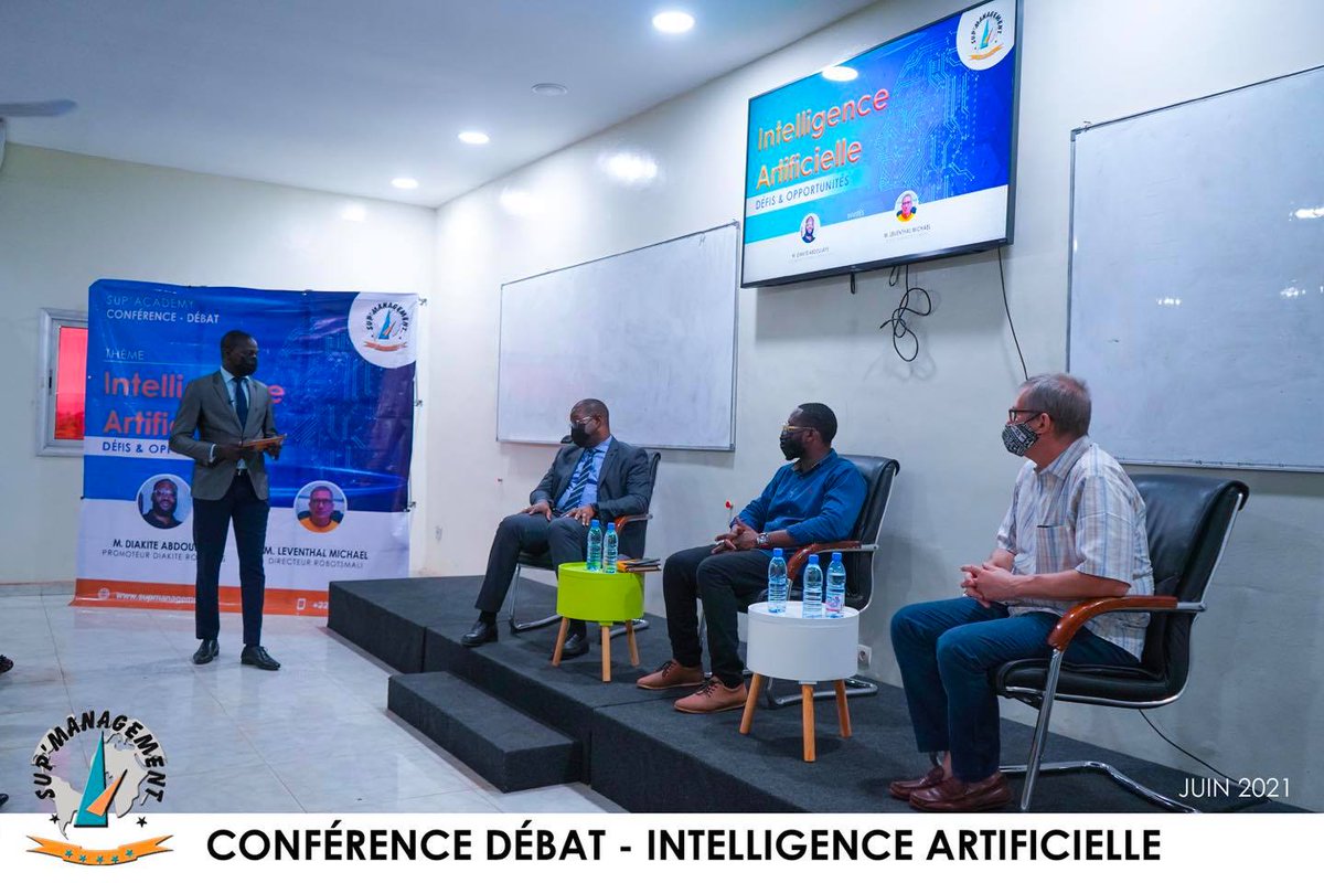 RoboticsDiakite's tweet image. 🚨Throwback Thursday🚨  

Diakite Robotics à Sup Management à la Conférence-débat sur le thème : « L&apos;intelligence artificielle : défis et opportunités » !

Merci à l&apos;Université pour l&apos;invitation !

#DiakiteRobotics #SupManagement #RobotsMali #robotics #technology #Afrique #Bamako