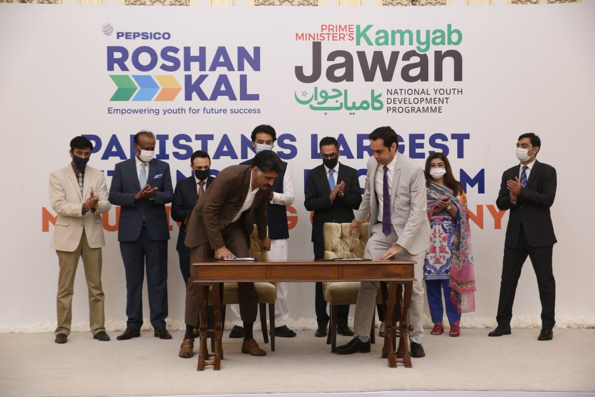 SeharSHasan's tweet photo. Glad to know that brands are coming forward to be the part of struggle of Pakistan.. of better tomorrow..
 #InWithForPakistan

#PepsicoRoshanKal https://t.co/9QuksnZivh
