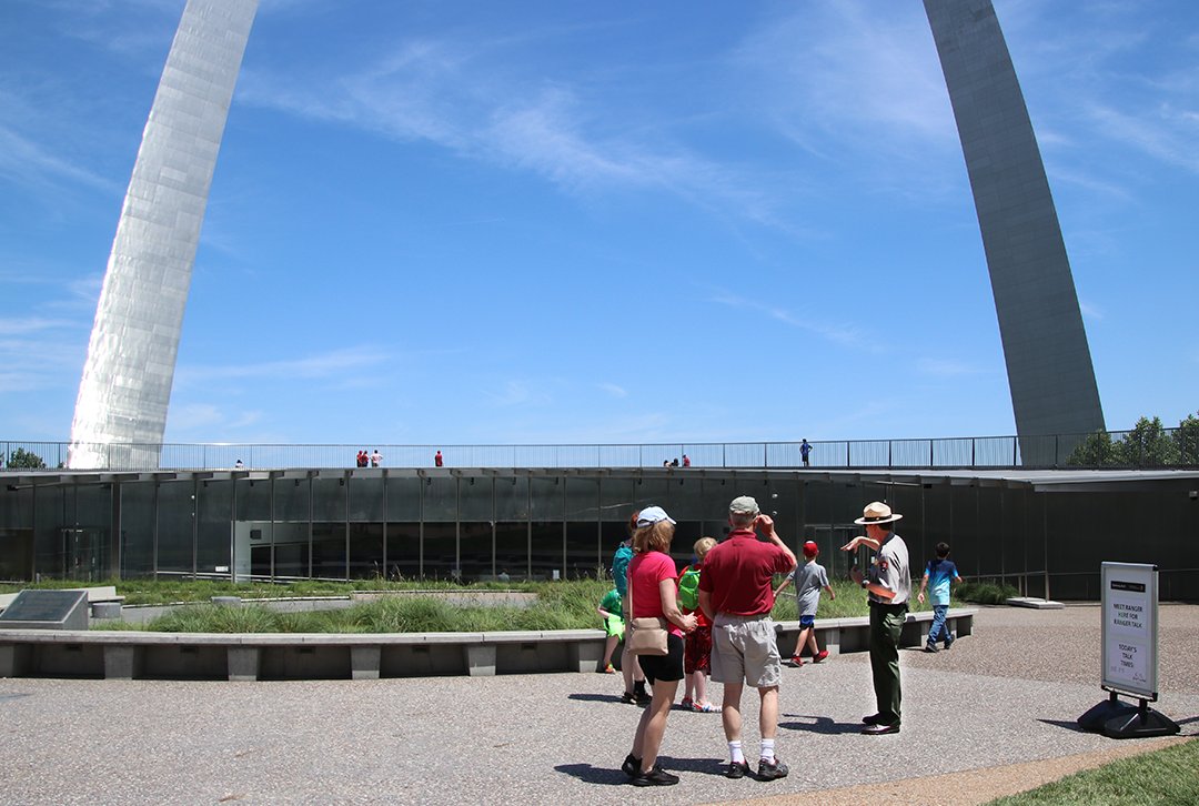 GatewayArchNPS's tweet photo. Meet one of our Park Rangers for a walking tour on a variety of subjects, including the Eads Bridge, Paw Paw trees, Lewis & Clark's preparations for their trip West, and more. Tours begin at the West Entrance plaza daily, 10:30am, 2:15, 4:15, 6:30pm.
NPS Photo
#RangerPrograms https://t.co/wvJ0bNjUOW
