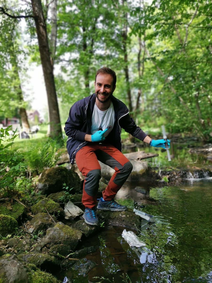 nicvaliente's tweet photo. Yesterday was a sunny day for sampling rivers in Oslo within @URBIFUN1 @AIL_limnologia 🏞️

And to take the @CbaOslo @biovitenskap around the city! 😜😎 https://t.co/LK4zd2auzu