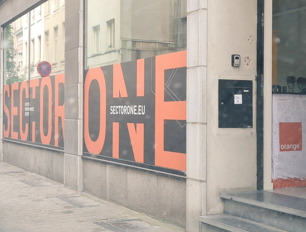 .<a href="/EPC_Brussels/">Esports Performance Center</a> arrived 📈🔥

Lets find my picture now 😎