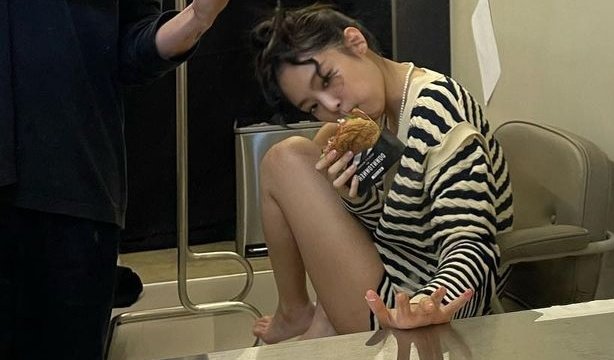 jennie pics tweet media