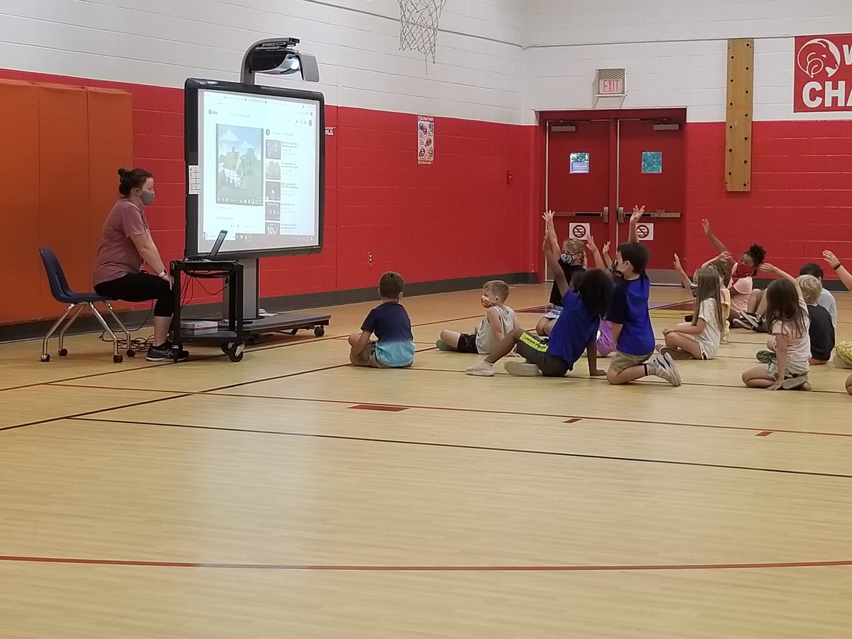 NLES_PE's tweet photo. Ms.Porter YOU WILL BE MISSED😭.Thank you for your team/work and dedication🍎🎯💯
@JBNLESPRINCIPAL 
@north_landing 
@CardwellTeachMe https://t.co/QqxqTS5sYX