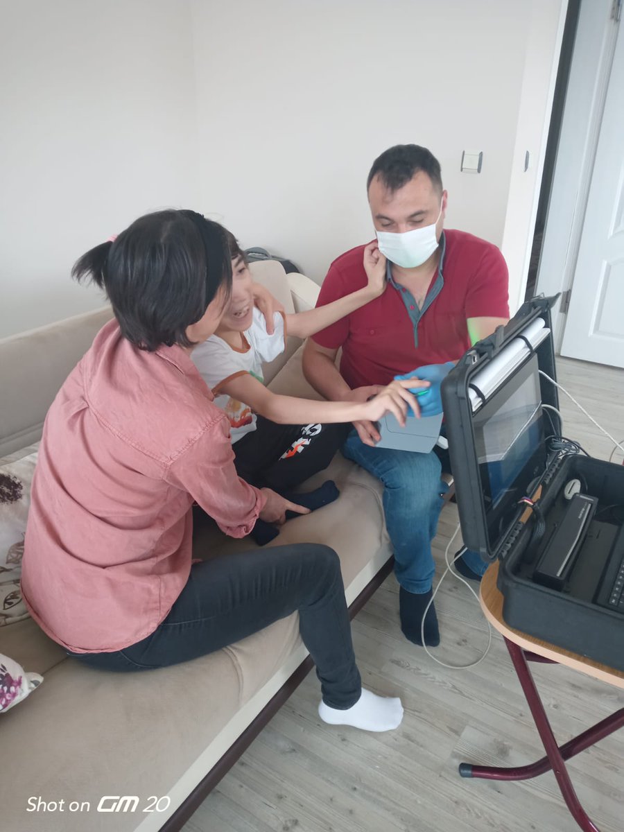 Bolu Merkez Kültür Mahallesinde engelli kardeşimiz Ömer'in evde kimlik başvurusunu aldık.