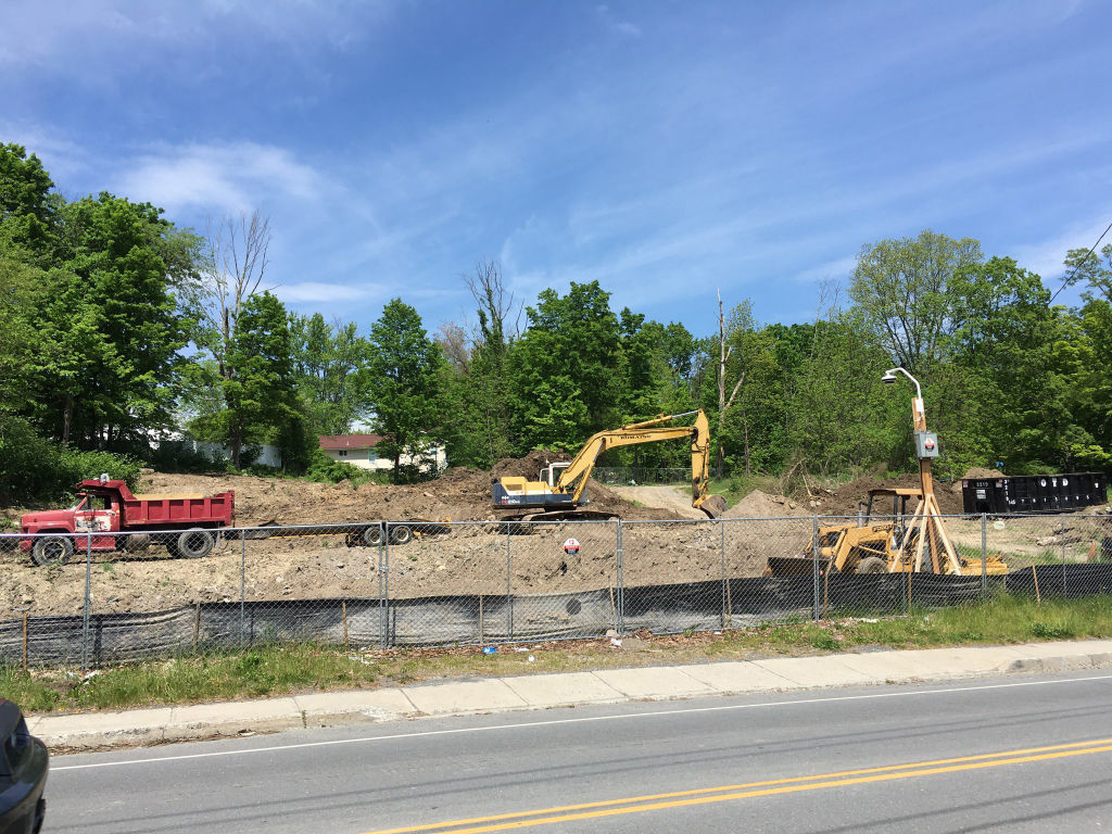 Preliminary Work Begins On New Multi-Family Development
nooz.at/post/link/687c…
#townhouses #multiunithousing