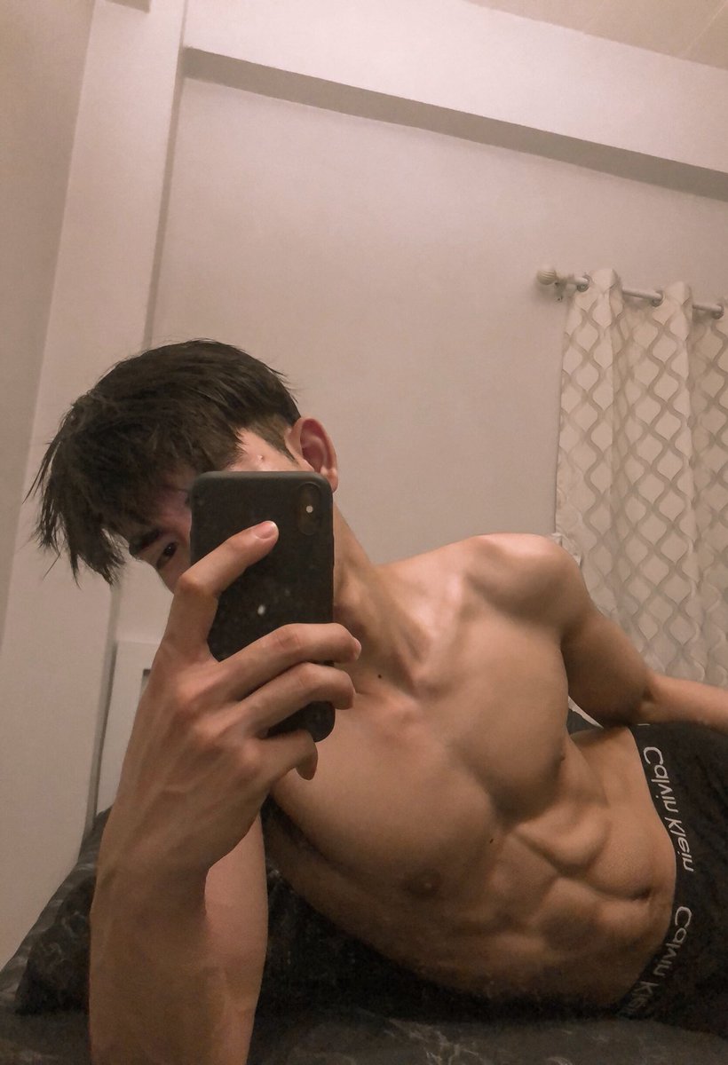 𝑷𝑩 tweet media