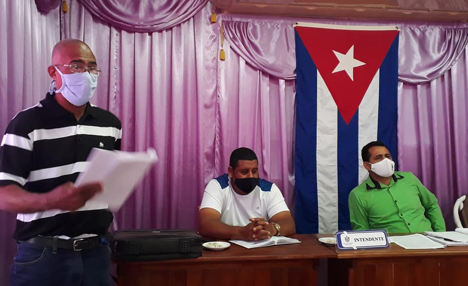 En reunión Ordinaria del CAM Bayamo se evaluó el cumplimiento del plan de azúcar y sus derivados de la zafra 2020-2021, así como el cumplimiento del Programa de inversión de acueducto en la zona norte y del abasto de agua a la población.