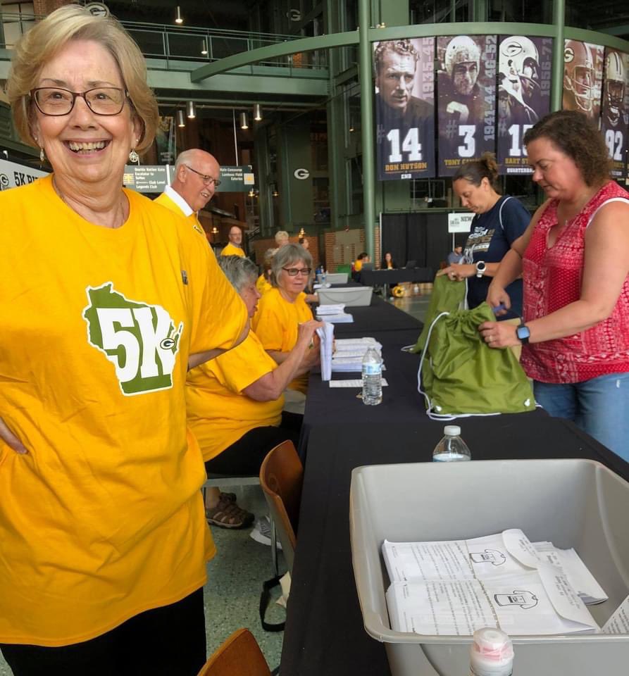 Volunteer Center of Brown County (@volunteergreenb) on Twitter photo The Volunteer Center is again partnering with the <a href="/packers/">Green Bay Packers</a> to help support the Packers 1K & 5K as one of their charity partners. We are seeking over 200 volunteers for Fri, July 23 & Sat, July 24 for this major community event.
Sign up at runsignup.com/Race/Volunteer…. The Volunteer Center is again partnering with the <a href="/packers/">Green Bay Packers</a> to help support the Packers 1K & 5K as one of their charity partners. We are seeking over 200 volunteers for Fri, July 23 & Sat, July 24 for this major community event.
Sign up at runsignup.com/Race/Volunteer….