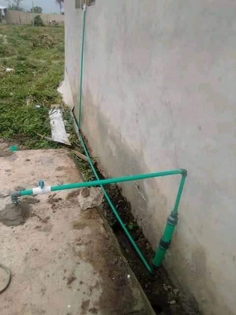 Xpsilver1's tweet image. A #Biafra man from Imo State in DOT Nation created Biogas tools that can connect your toilet wastes and other liquid waste materials into cooking gas. No more filling of gas.
#Biafrans are just phenomenal biko show him love.
 #KeepitOn #BiafraReferendum