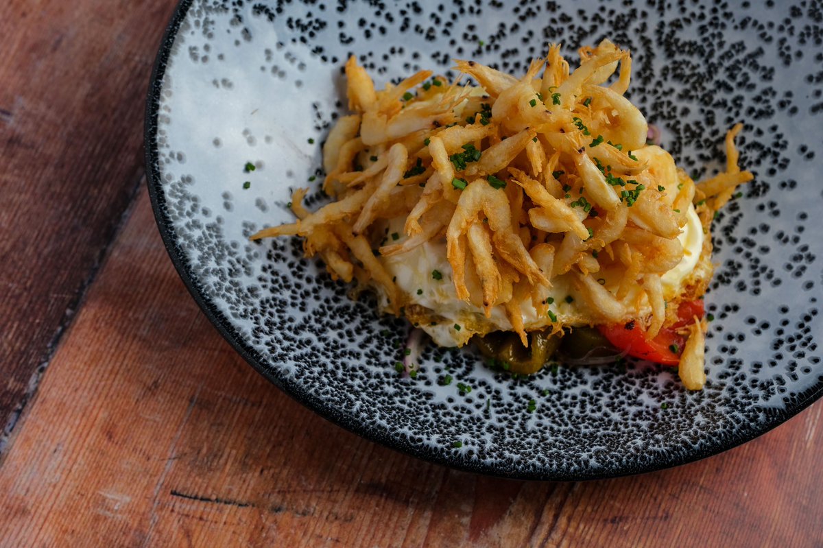 Y ¿tú? ¿Eres más de cenas o de almuerzos? 🍽 

•READY FOR SERVICE•🔥

#albalajerez 
#michelinguide 
#jerez 
#jerezdelafrontera