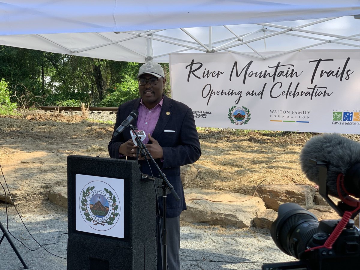 FrankScottJr's tweet photo. The opening of Little Rock’s River Mountain Trail represents our vision of unity, growth &amp; transformation! Our dynamic trails system demonstrates why we made @wallethub’s Top 10 cities travel list.  Thank you @ArParksFound &amp; @WaltonFamilyFdn for investing $2.6M.  #RebuildTheRock https://t.co/yTee448xUQ