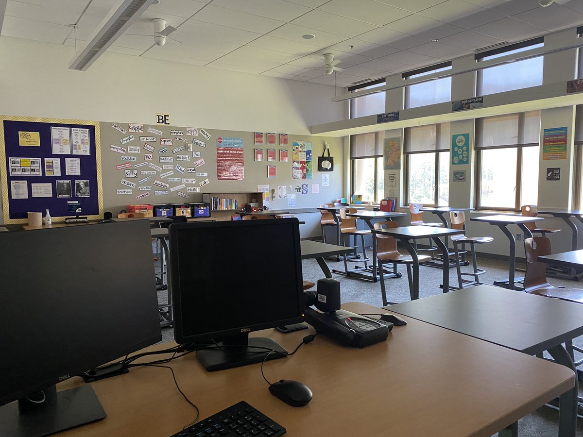 psychsandlin's tweet photo. Closing the door on year 16!!! It has been a year unlike ANY other, but I can saw that I grew as an educator and as a person from all the amazing humans I got to meet (some never in person) and work with. 

The mountains of Western Washington are calling me!! ❤️☀️🏔 https://t.co/6xBoixoJ2R