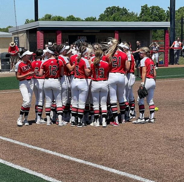 Congratulations to the Lincoln-Way Central Softball Team for defeating Minooka 4-0! They  are heading to the State Championship game at 5 p.m. against Marist. <a href="/LWCentralKnight/">Lincoln-Way Central</a> <a href="/lwc_softball/">LWC Varsity Softball</a> <a href="/LWCKnights/">LWC Athletics</a>