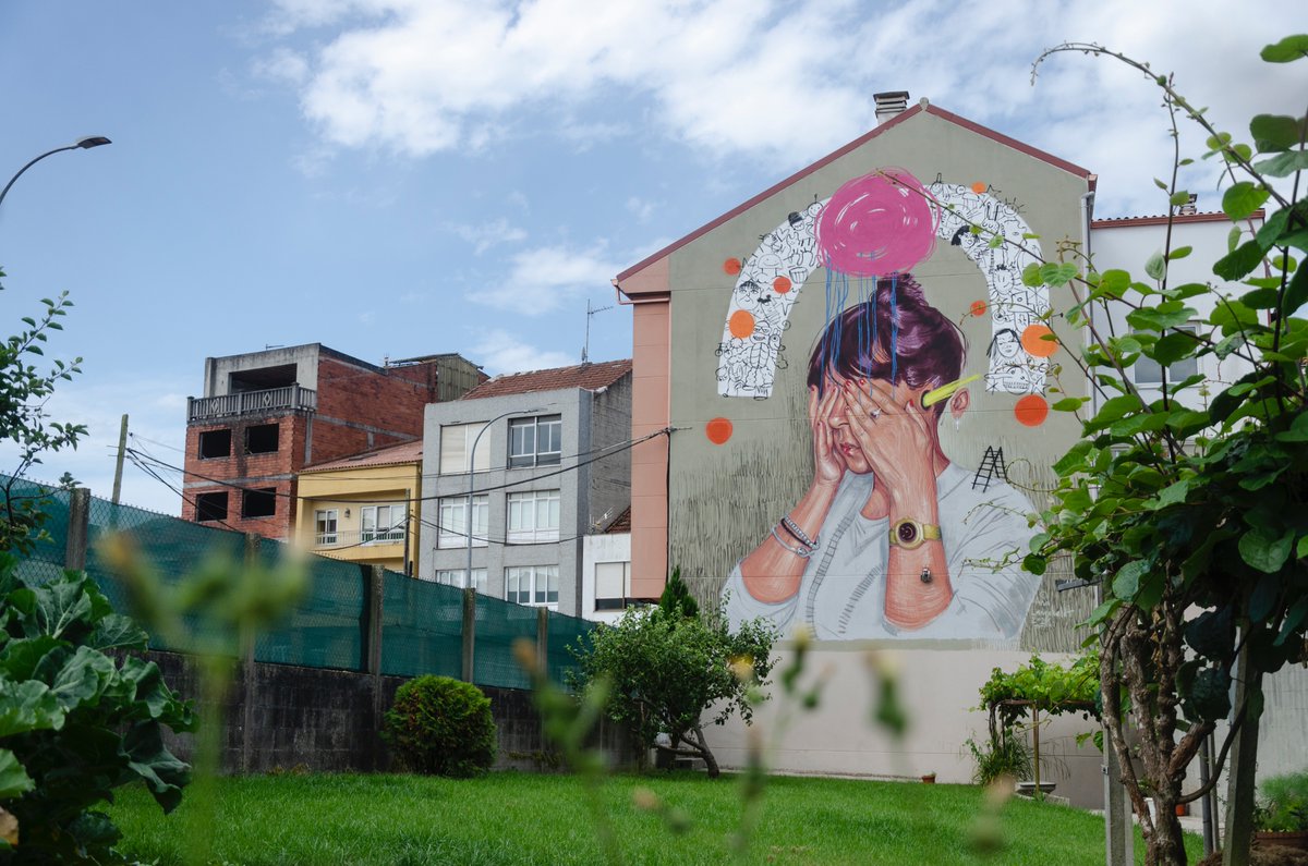 Rexenera_'s tweet photo. Más imágenes de "Mi escudo protector", el mural de Ana Langeheldt @Lahe178 en este @RexeneraF 2021. Calle Mandeo, Carballo - A Coruña. 
.
Pics @ALCrego_ 
.
#rexenera #wall #mural #muralismo #arteurbano #arteurbana #streetart #urbanart #carballo https://t.co/6RlcjLbY8U