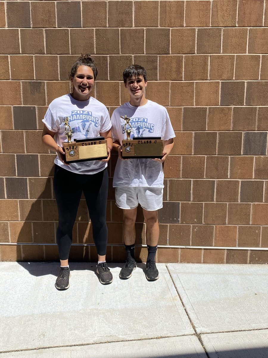 HFLCSDAthletics's tweet photo. Interesting fact: 4 sets of siblings celebrated lacrosse championships this spring as both @HFLglax and @HFL_Lacrosse won sectional titles :
Chloe and David Brassie
Camryn and Braydn Trybuskiewicz
Marlee and Colt Green
Taylor and Matt Blythe
#family https://t.co/seuXps6exs