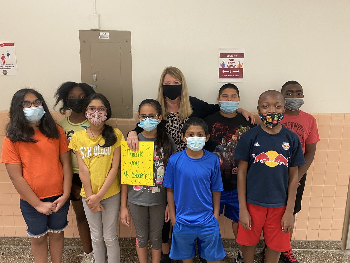 mstweed1's tweet image. Today we hand delivered notes to Ms. Osborne to thank her and let her know how much they will miss her moving on to 6th grade next year! They will always hold a special spot in our OTR hearts 💚@JillOsborne1117