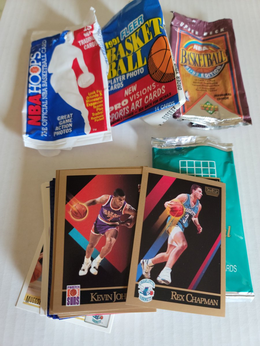 gregyashewski's tweet photo. Bought some old school cards, got the 🐐 @RexChapman. Dude had a lotta hair! https://t.co/VQ4GV4uzJf