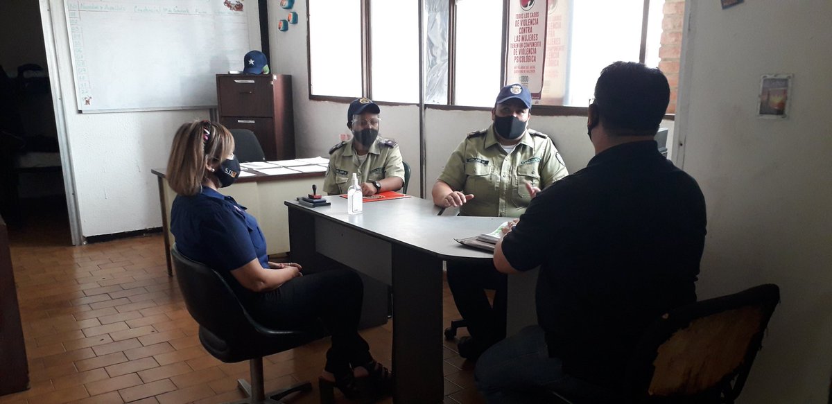 Yamileth_Rod's tweet photo. Supervisando la sede de la Secretaría de Igualdad y Equidad de Género del Cuerpo de policía del Municipio libertador del Distrito capital. #policaracas https://t.co/kXFRWLYVXC